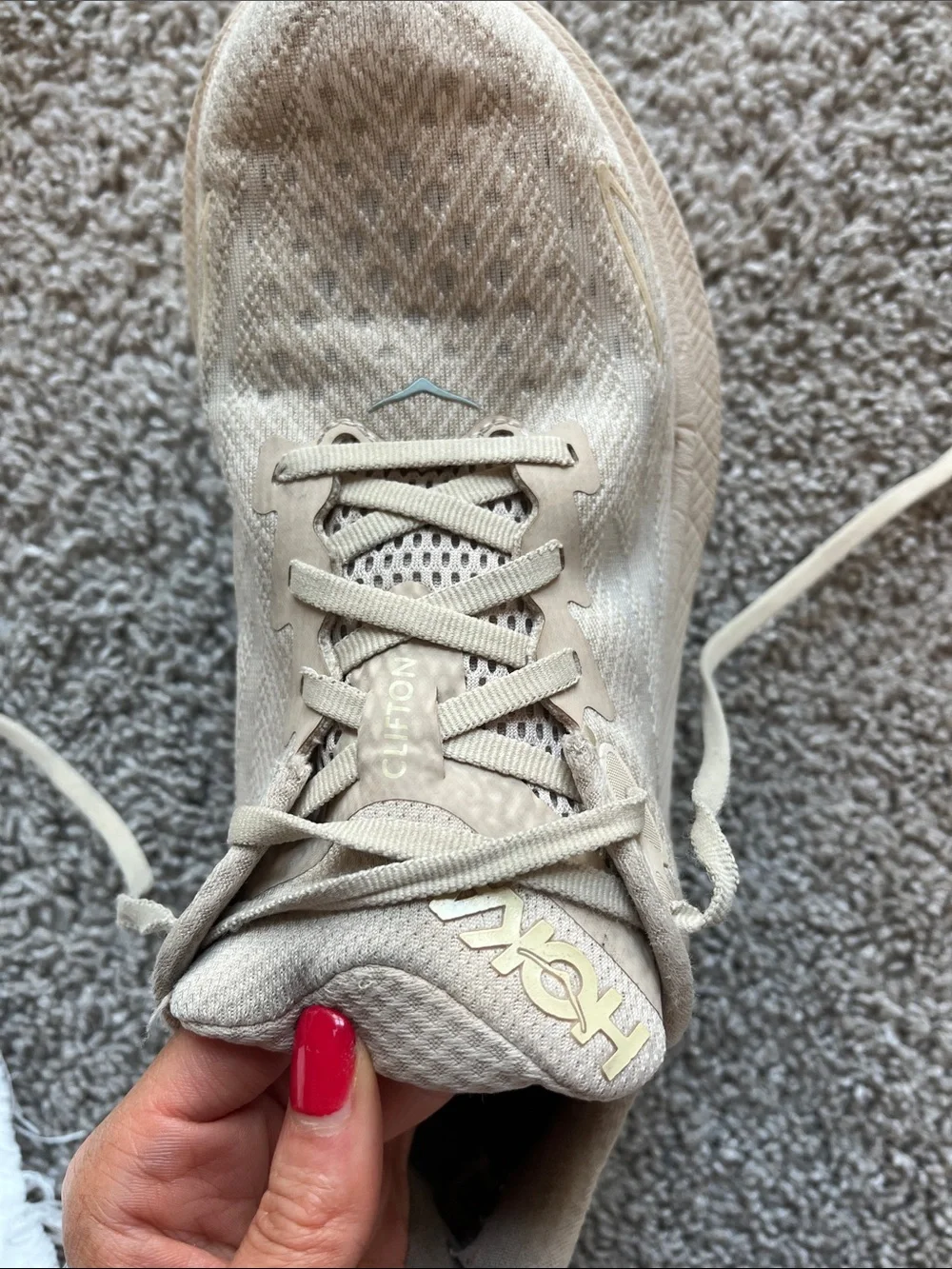 Hoka Clifton 9 Running Shoes Womens 8 Shifting Sand Eggnog Athletic Run Training